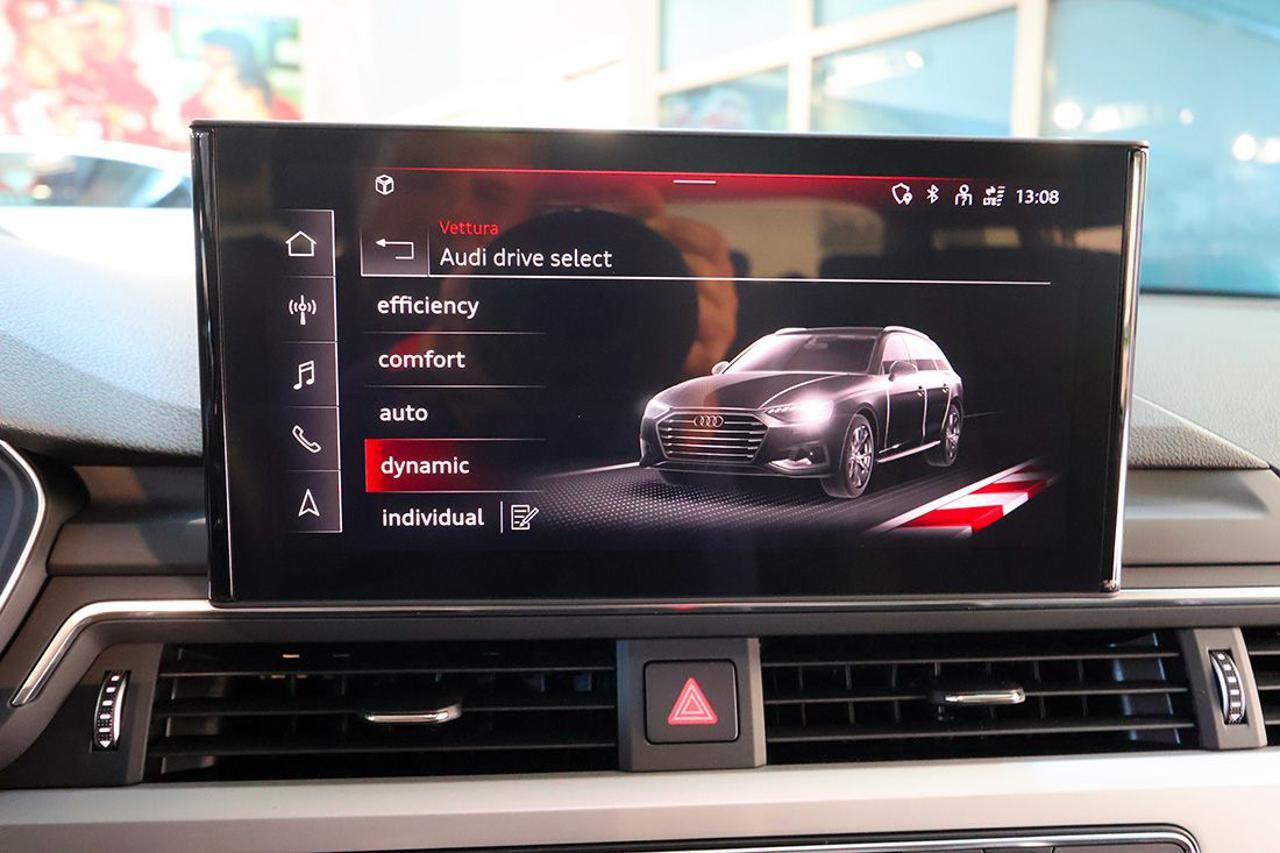 AUDI A4 30 TDI Avant S-Tronic Business Advanced - 26