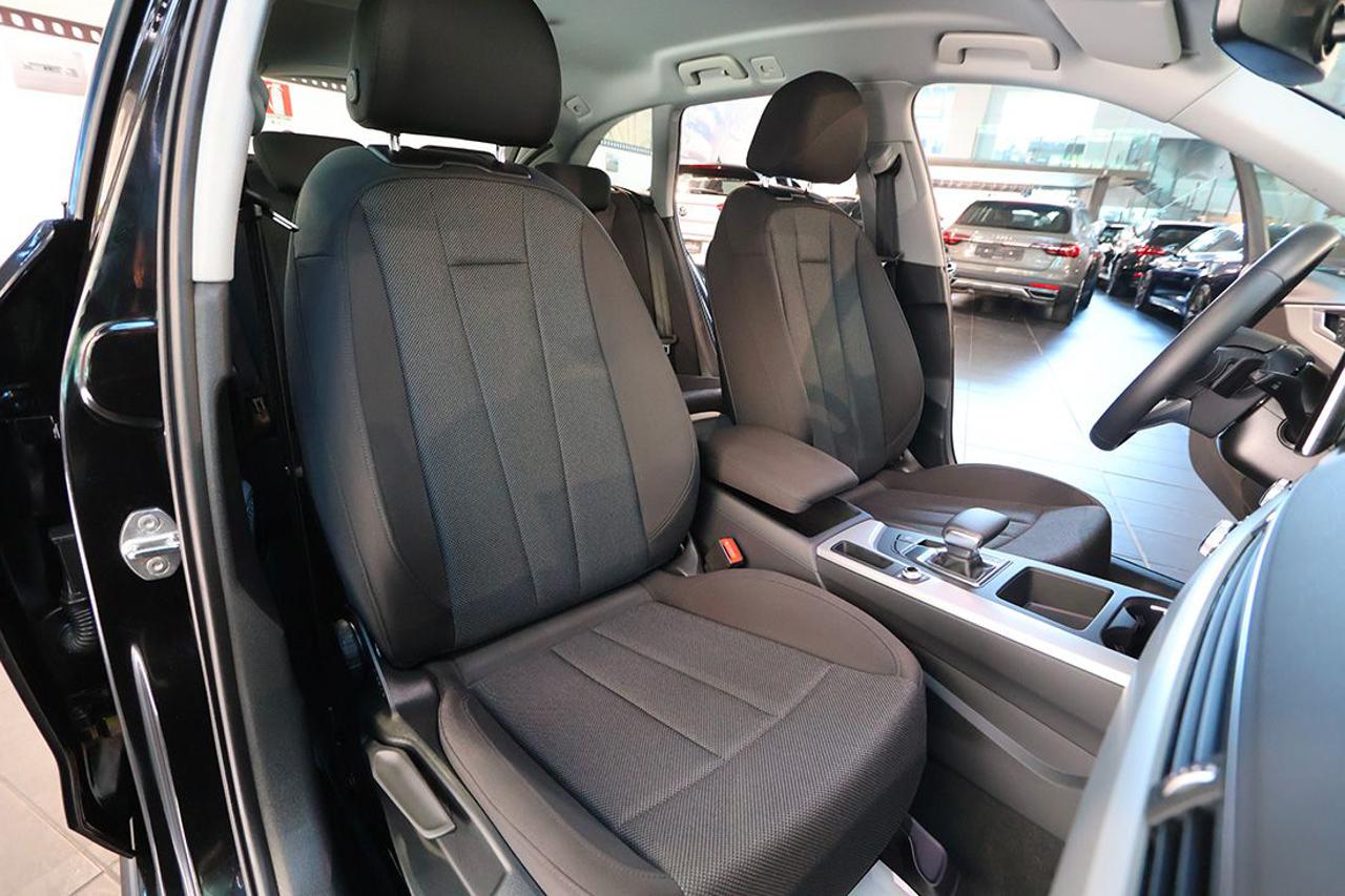 AUDI A4 30 TDI Avant S-Tronic Business Advanced - 17