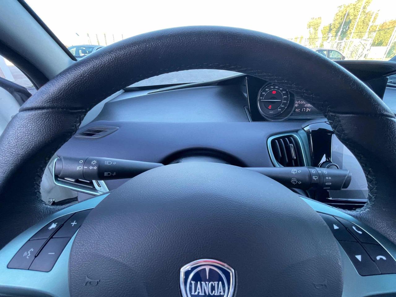 LANCIA Ypsilon 1.0 FireFly 5 porte S&S Hybrid Gold Plus E6D - 16