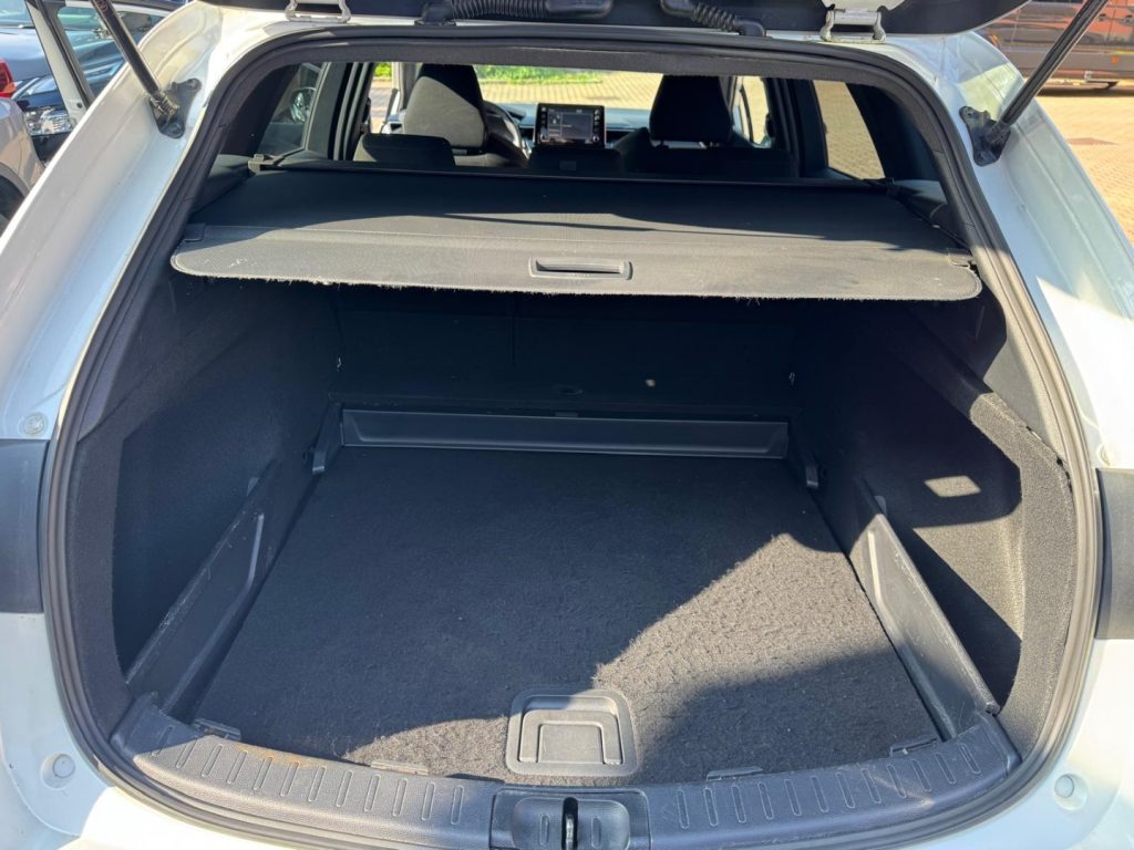 SUZUKI Swace 1.8 Full Hybrid E-CVT 2WD Cool - 18