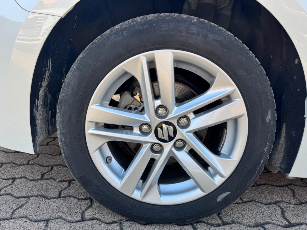 SUZUKI Swace 1.8 Full Hybrid E-CVT 2WD Cool - 19