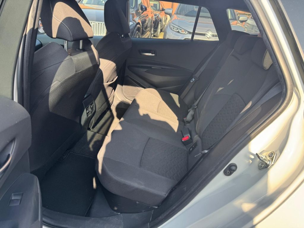 SUZUKI Swace 1.8 Full Hybrid E-CVT 2WD Cool - 19