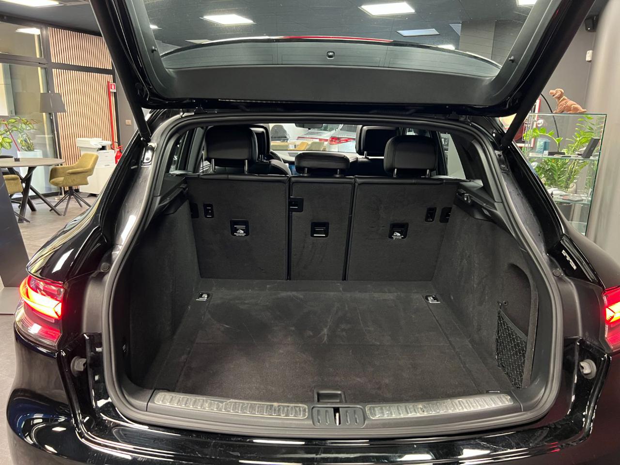 PORSCHE Macan 2.0 - 16