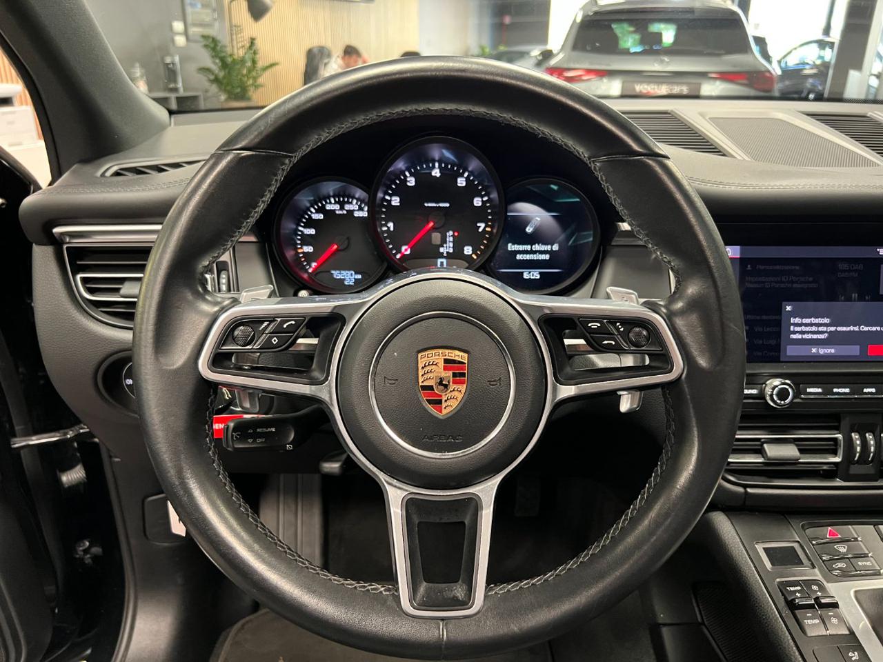 PORSCHE Macan 2.0 - 15