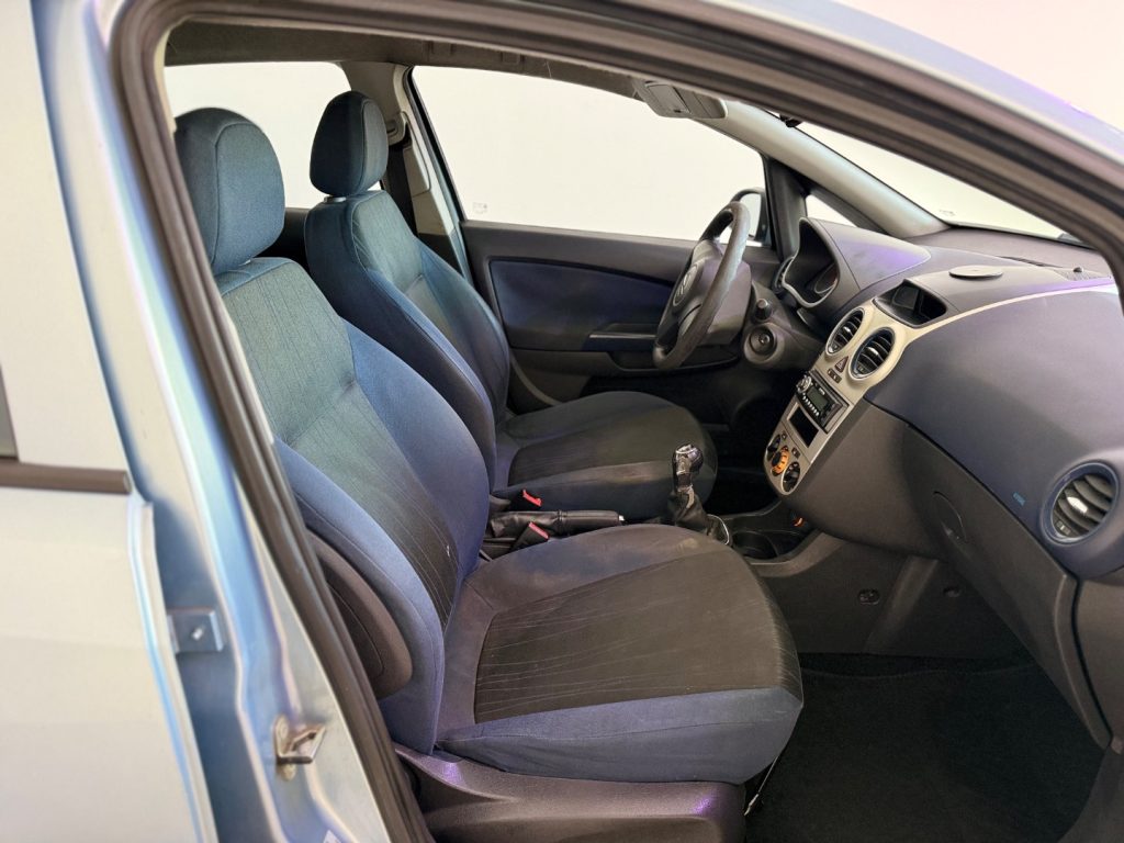 OPEL Corsa 1.2 5 porte .Cosmo - 15