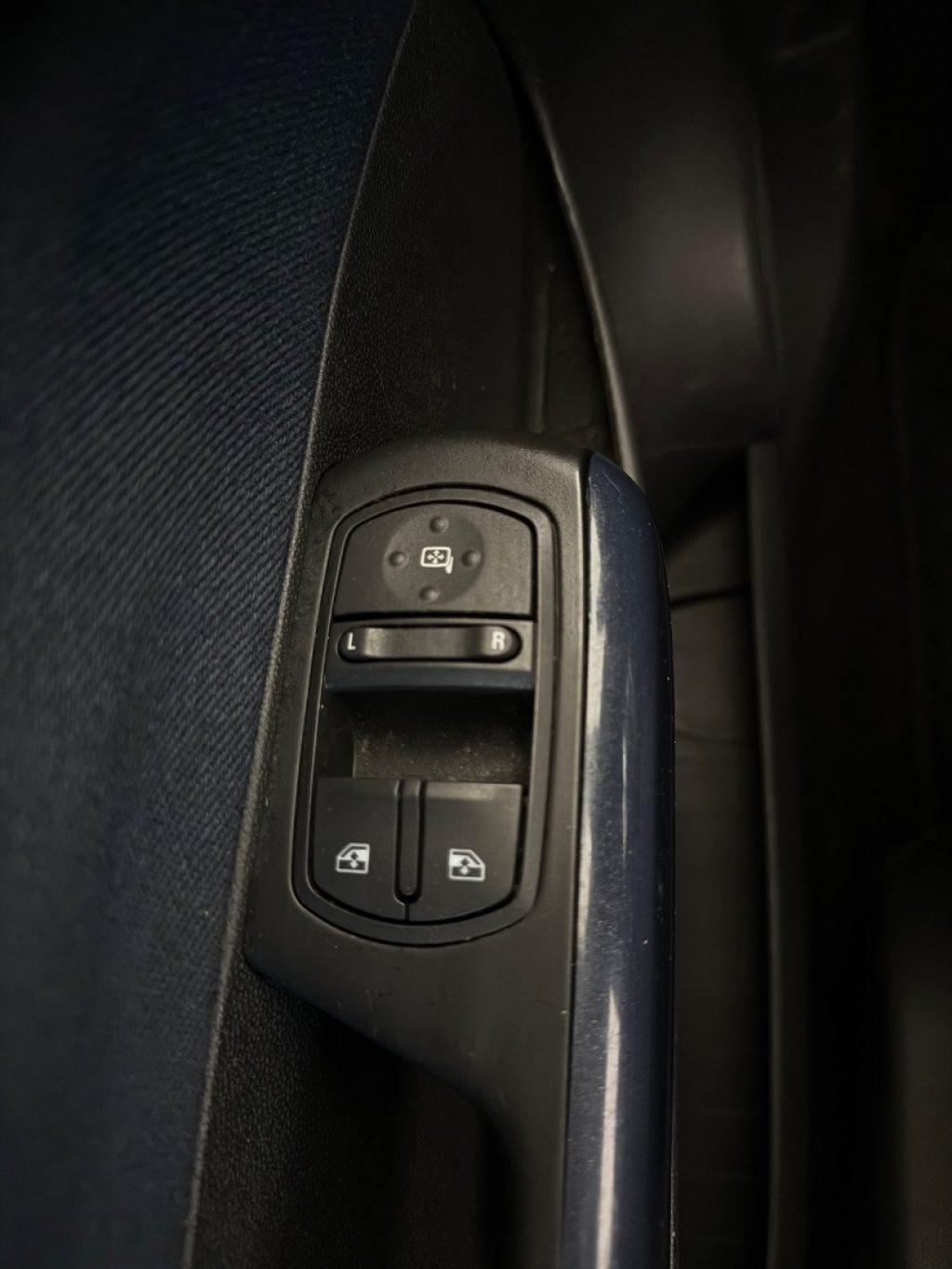 OPEL Corsa 1.2 5 porte .Cosmo - 6