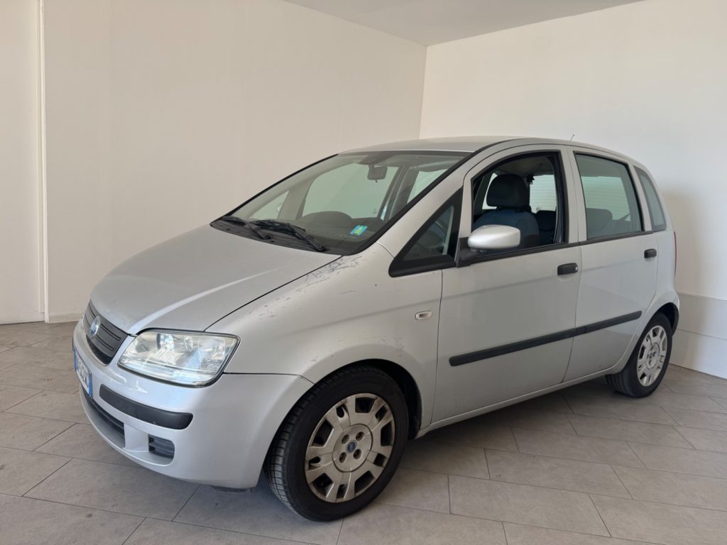FIAT Idea 1.2 16V BlackLabel - 2
