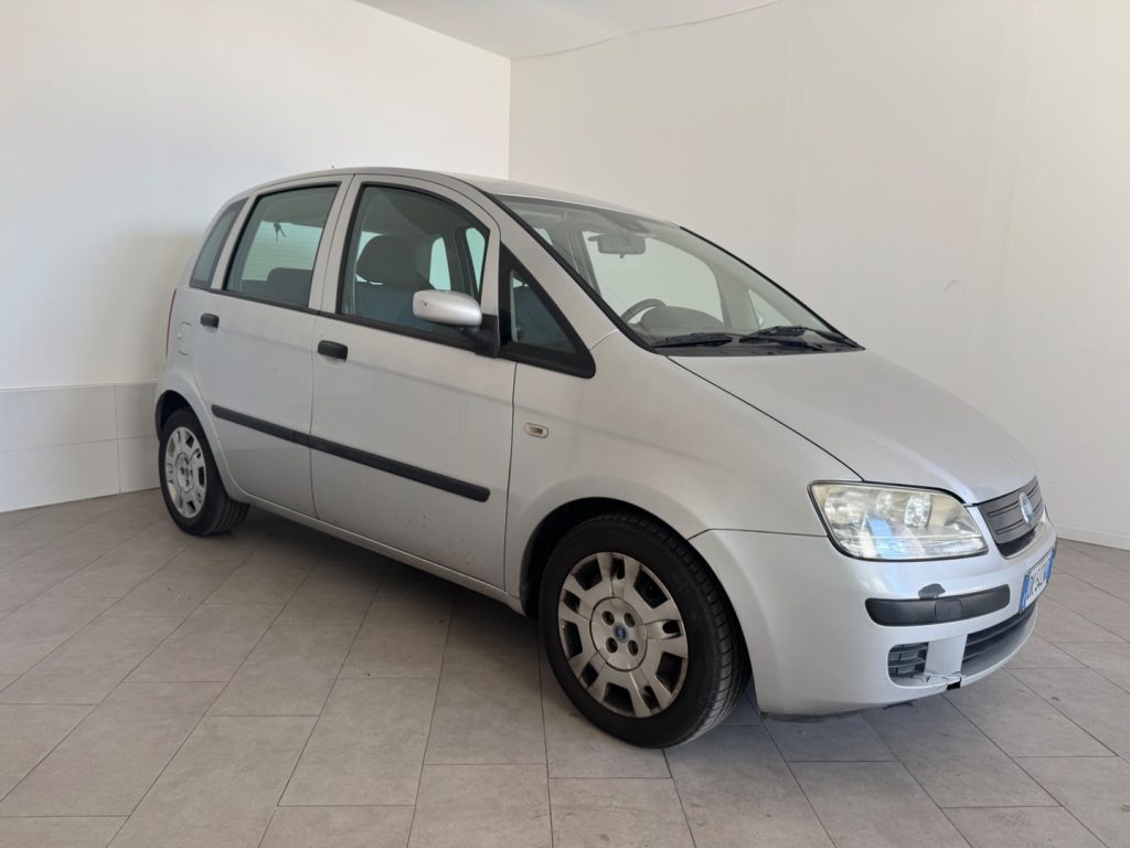 FIAT Idea 1.2 16V BlackLabel - 3