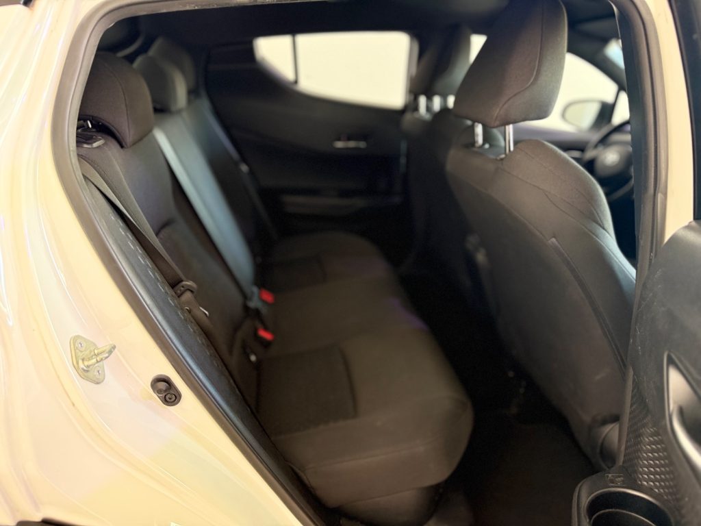 TOYOTA C-HR 1.8 Hybrid E-CVT GR Sport - 15