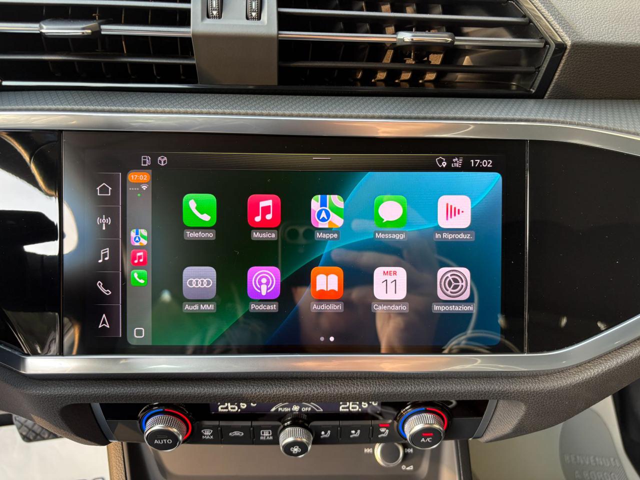 AUDI Q3 35 2.0 TDI S tronic Business COCKPIT - 29