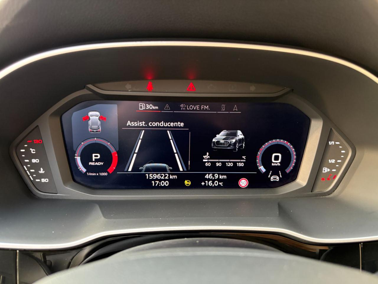 AUDI Q3 35 2.0 TDI S tronic Business COCKPIT - 25