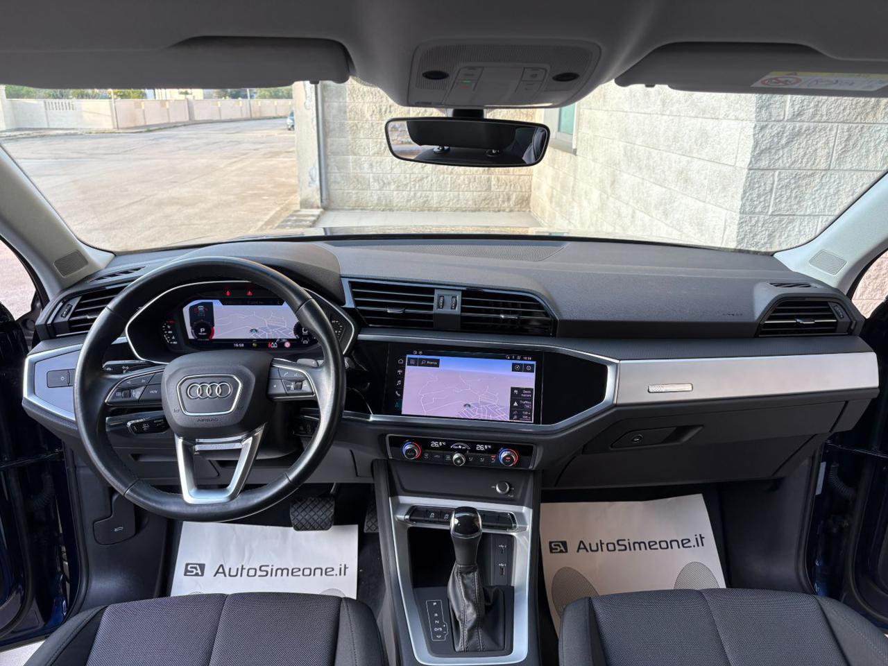 AUDI Q3 35 2.0 TDI S tronic Business COCKPIT - 12