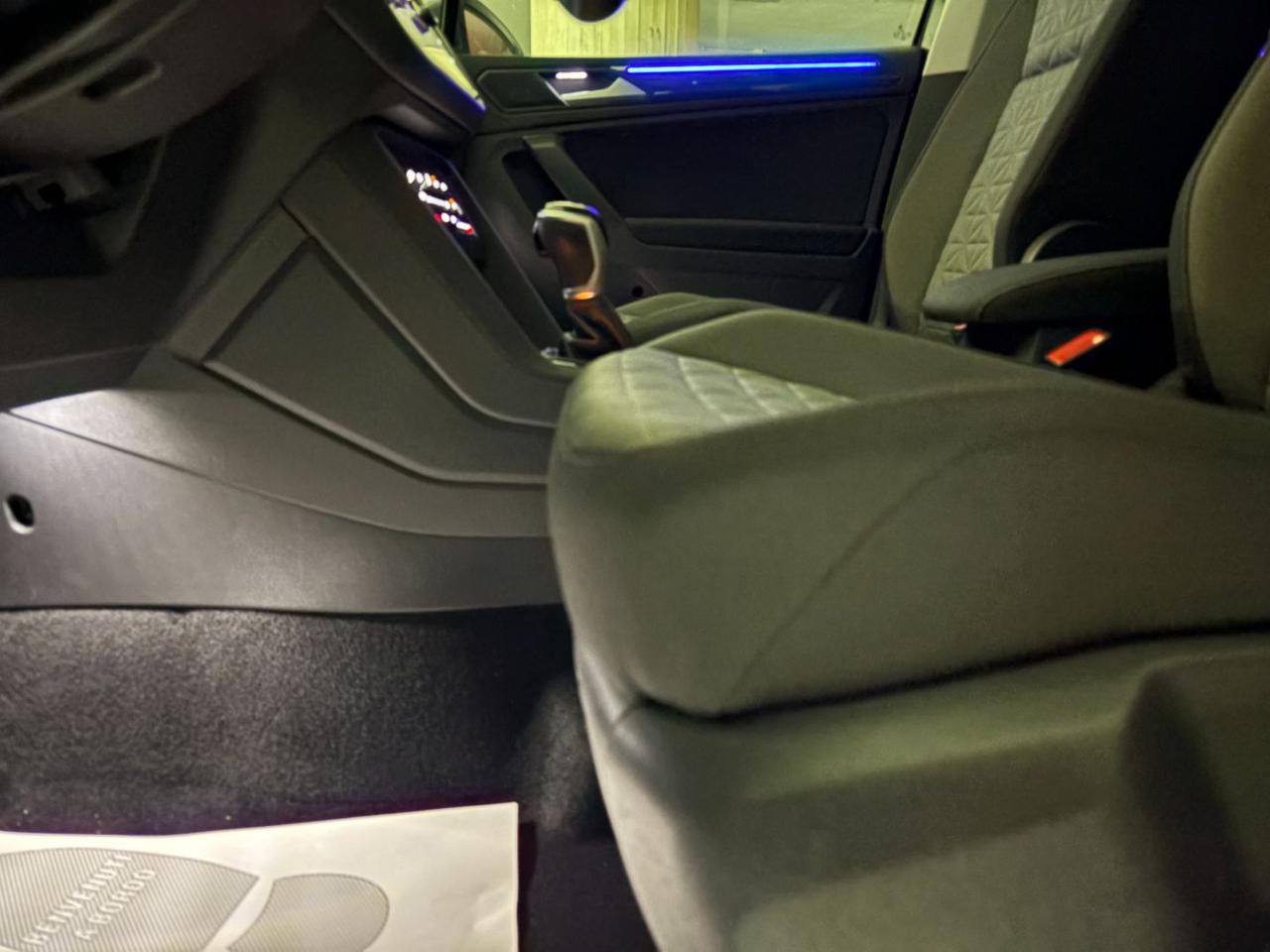 VOLKSWAGEN Tiguan 2.0 TDI 150 CV SCR DSG Life - 32