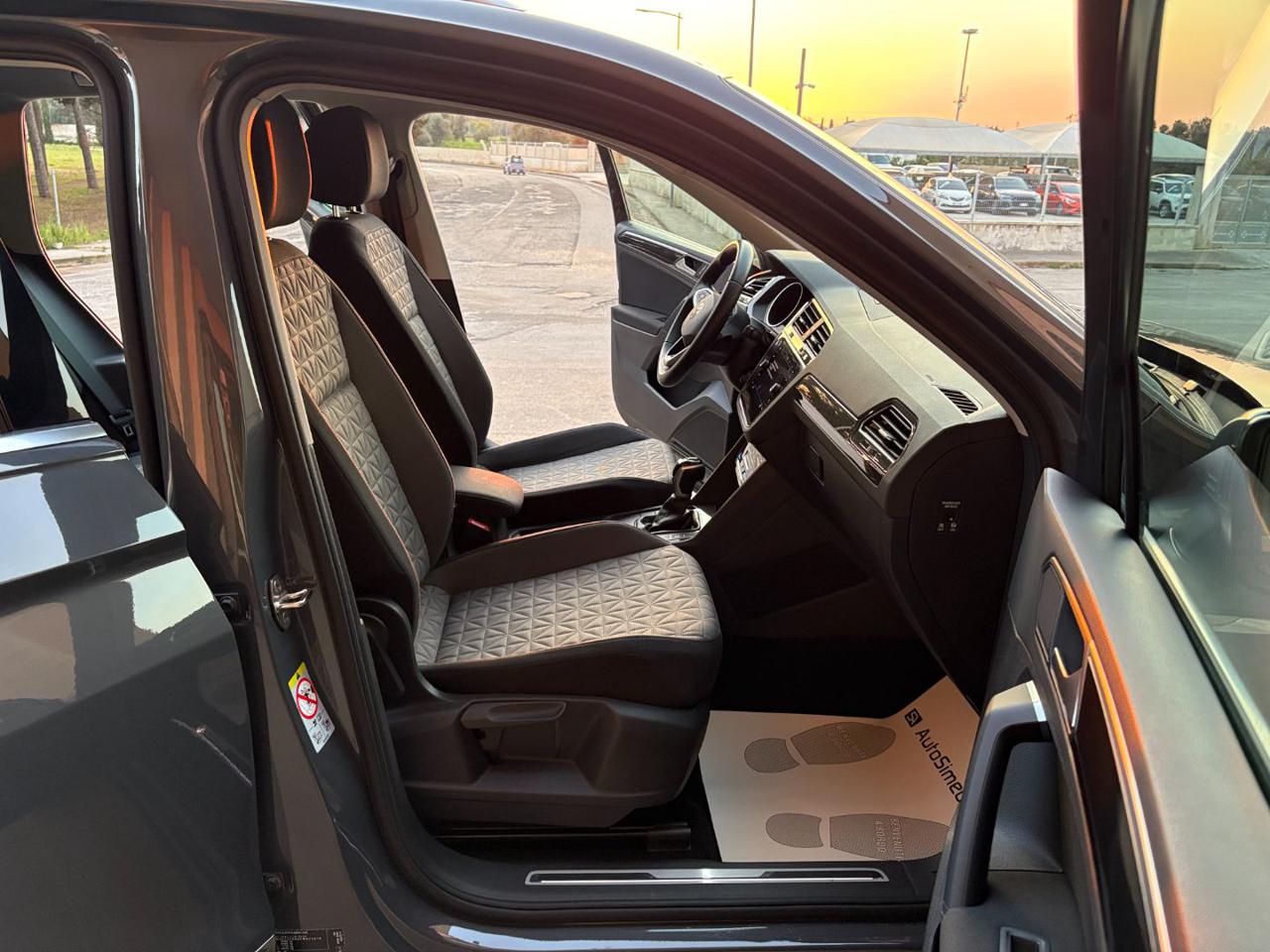 VOLKSWAGEN Tiguan 2.0 TDI 150 CV SCR DSG Life - 9