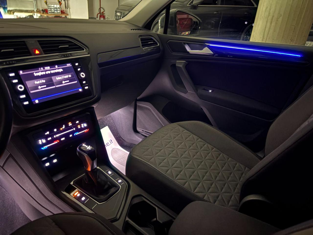 VOLKSWAGEN Tiguan 2.0 TDI 150 CV SCR DSG Life - 31