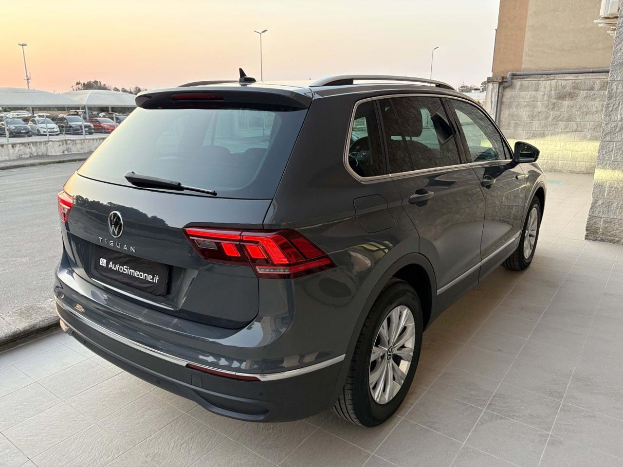 VOLKSWAGEN Tiguan 2.0 TDI 150 CV SCR DSG Life - 5