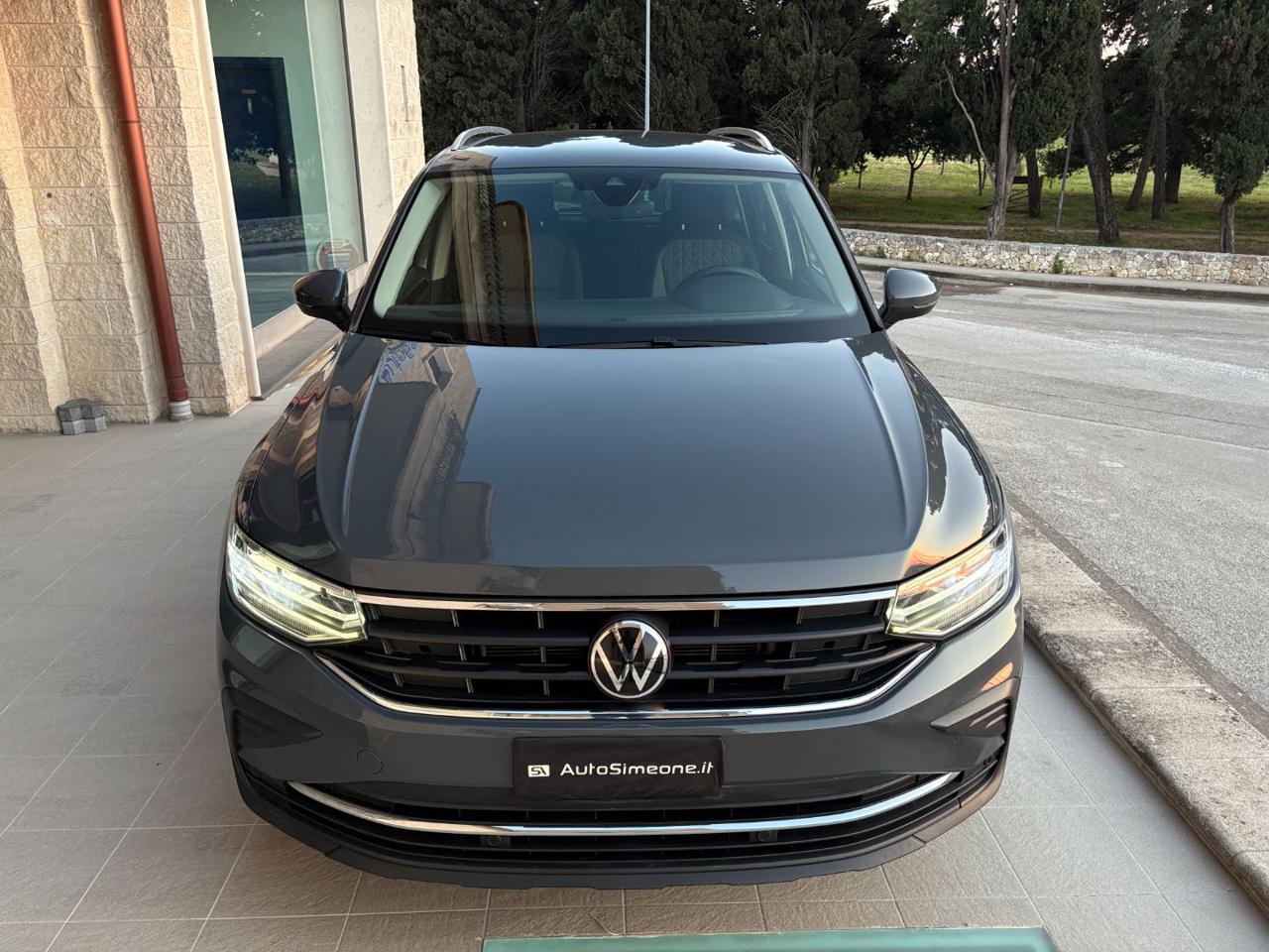 VOLKSWAGEN Tiguan 2.0 TDI 150 CV SCR DSG Life - 2