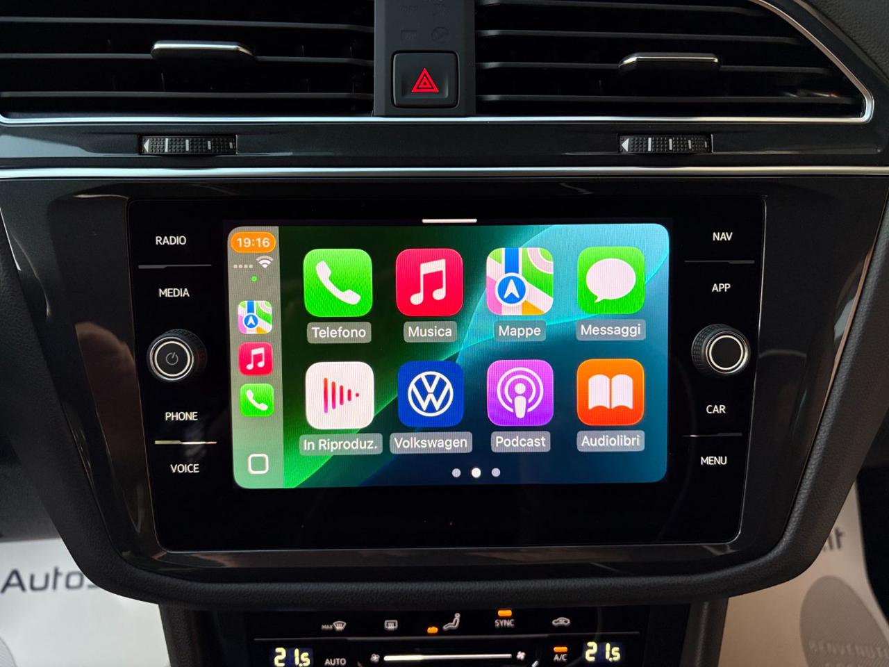 VOLKSWAGEN Tiguan 2.0 TDI 150 CV SCR DSG Life - 27