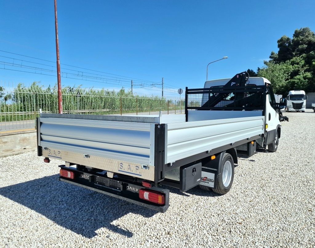 IVECO DAILY  35C16 E6 MOTORE 3.0 GRU 12m + CASSONE - 19