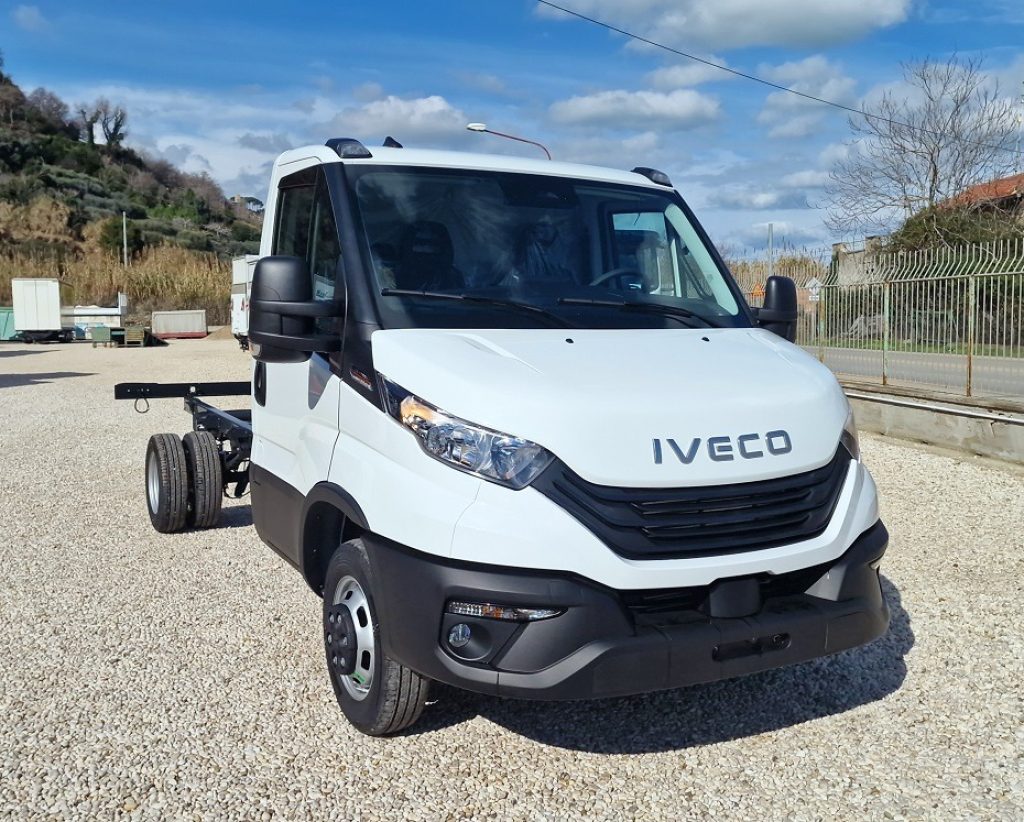 IVECO DAILY  35C18 NUOVO HI-MATIC A TELAIO - 19