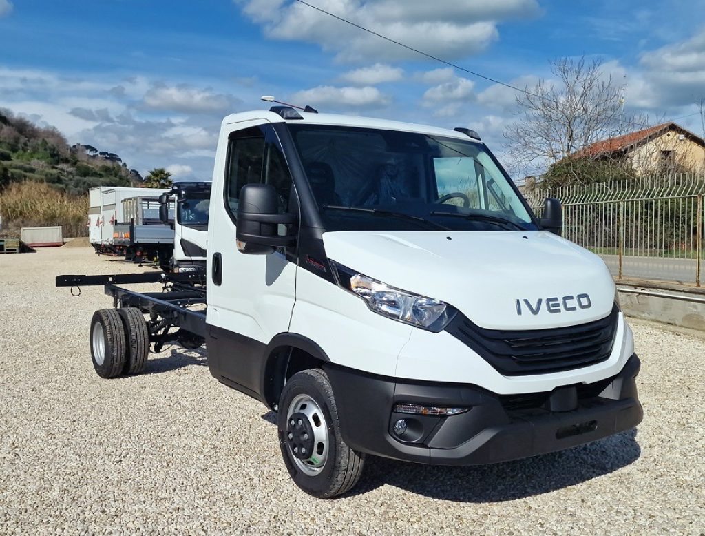 IVECO DAILY  35C18 NUOVO HI-MATIC A TELAIO - 3