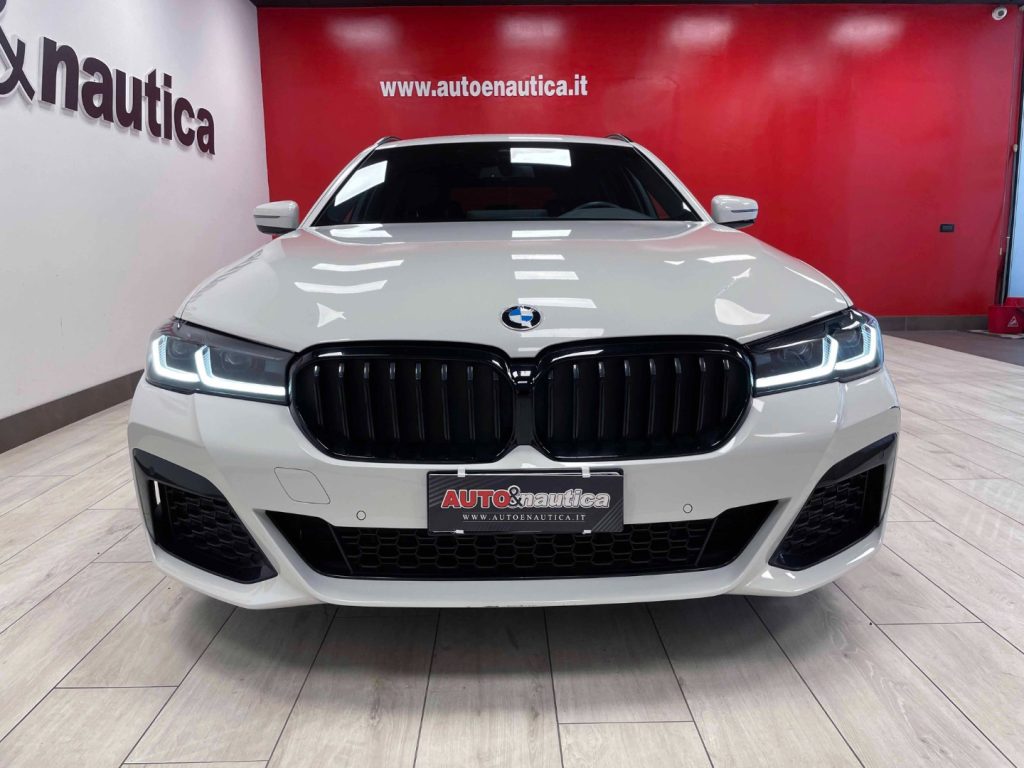 BMW 520 D TOURING MHEV 48V MSPORT AUTO - 4