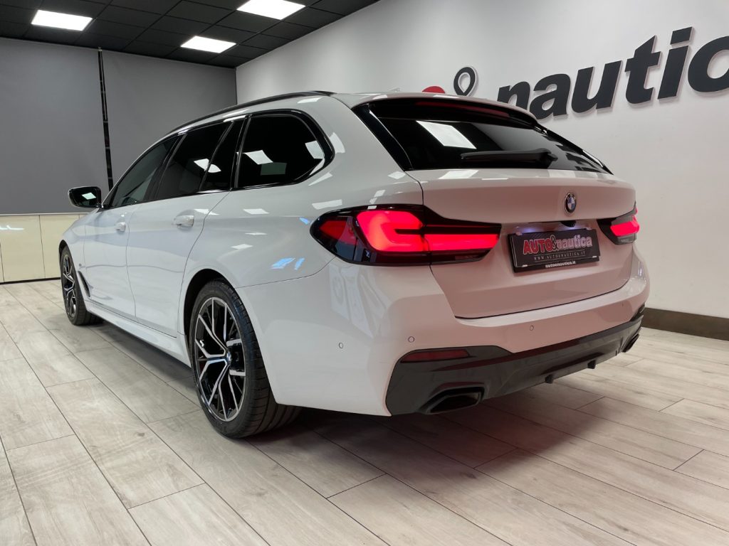 BMW 520 D TOURING MHEV 48V MSPORT AUTO - 9