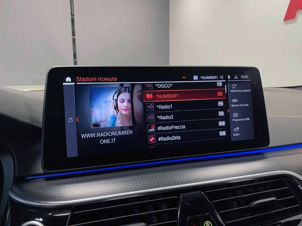 BMW 520 D TOURING MHEV 48V MSPORT AUTO - 22