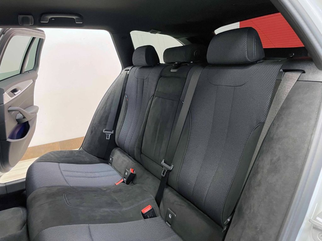 BMW 520 D TOURING MHEV 48V MSPORT AUTO - 29