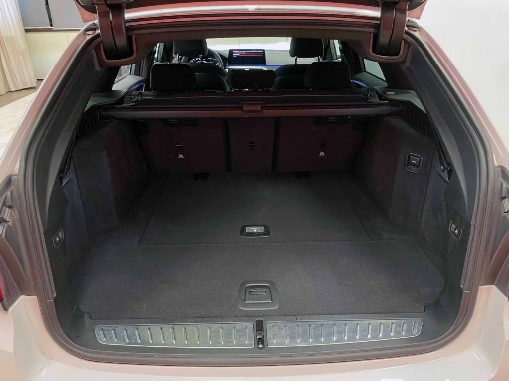 BMW 520 D TOURING MHEV 48V MSPORT AUTO - 30