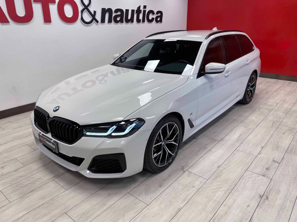 BMW 520 D TOURING MHEV 48V MSPORT AUTO - 31