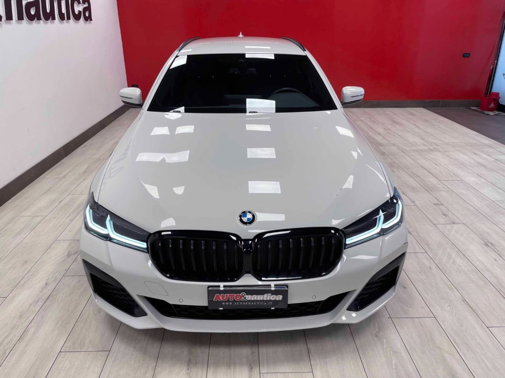 BMW 520 D TOURING MHEV 48V MSPORT AUTO - 33