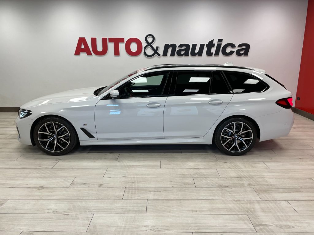 BMW 520 D TOURING MHEV 48V MSPORT AUTO - 35