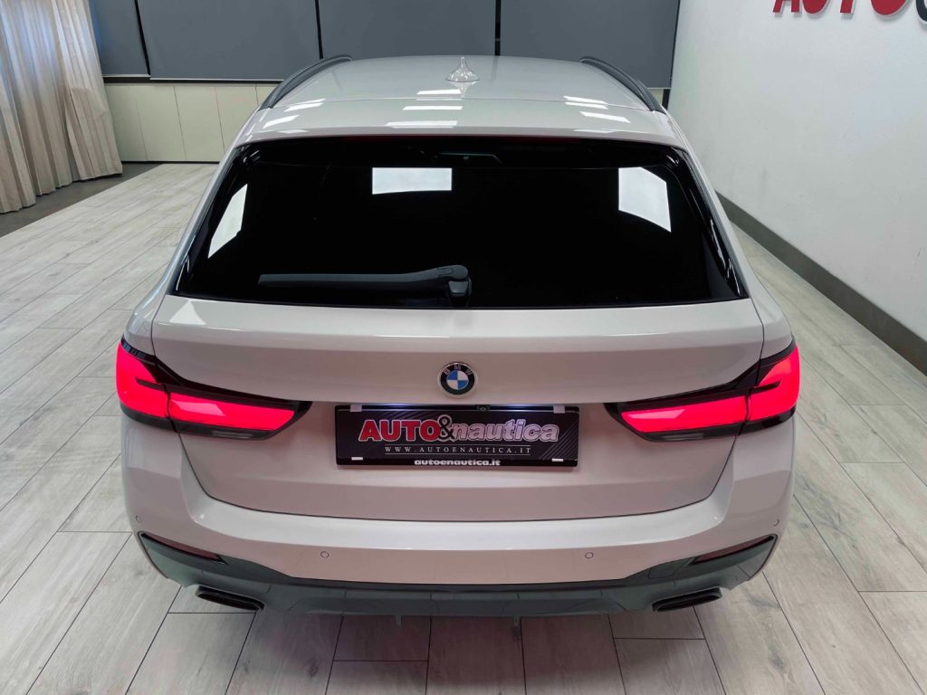 BMW 520 D TOURING MHEV 48V MSPORT AUTO - 39