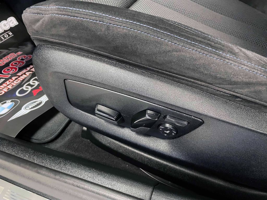 BMW 520 D TOURING MHEV 48V MSPORT AUTO - 45