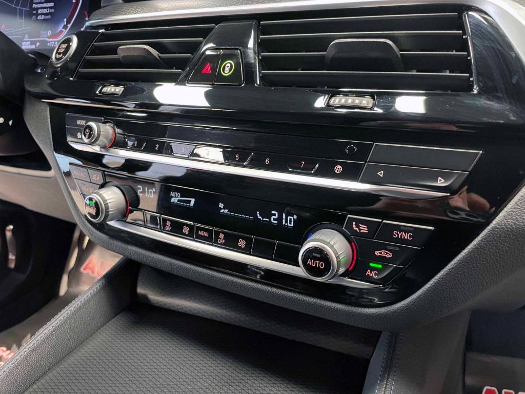 BMW 520 D TOURING MHEV 48V MSPORT AUTO - 54