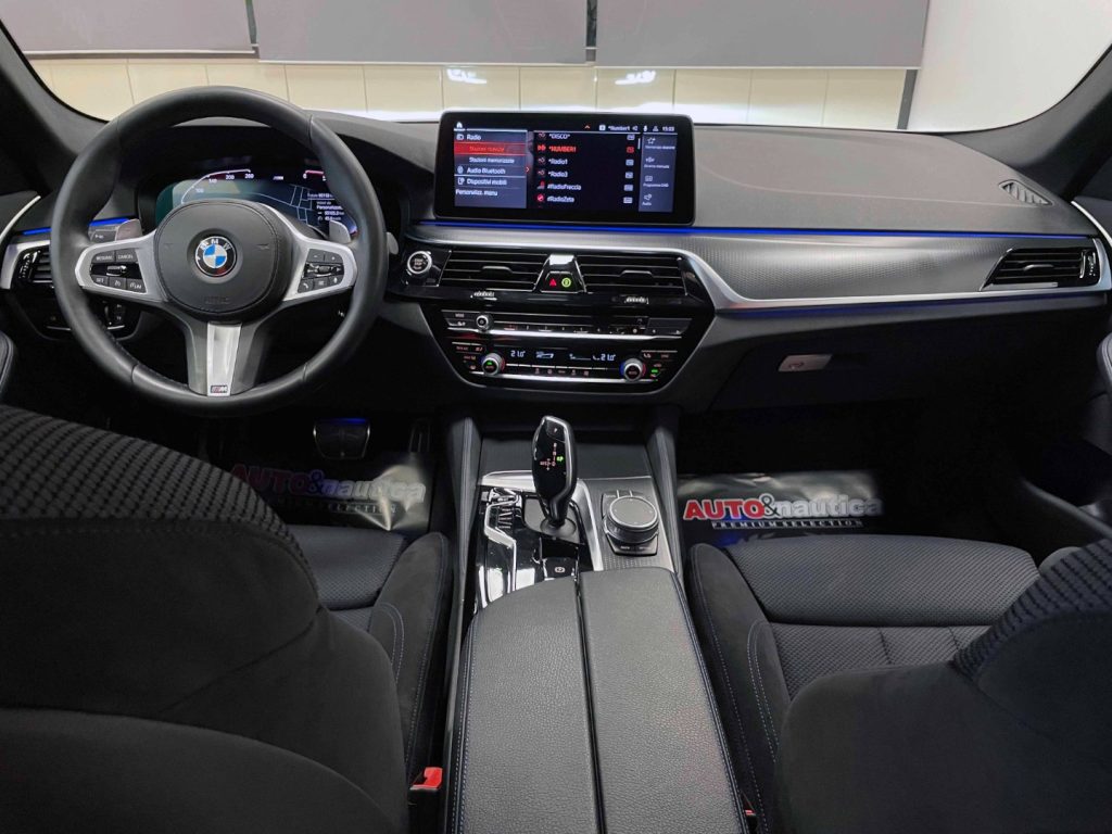 BMW 520 D TOURING MHEV 48V MSPORT AUTO - 56