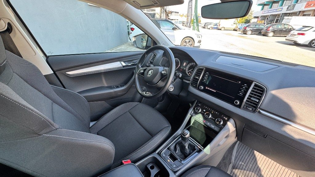 SKODA Karoq 1.5 TSI ACT Executive - 24