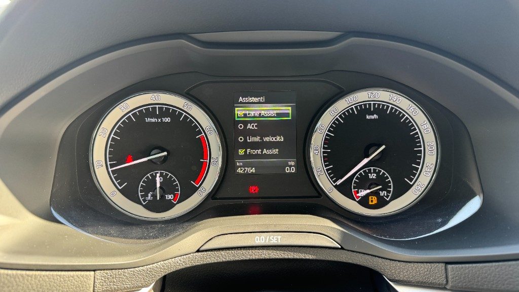 SKODA Karoq 1.5 TSI ACT Executive - 33