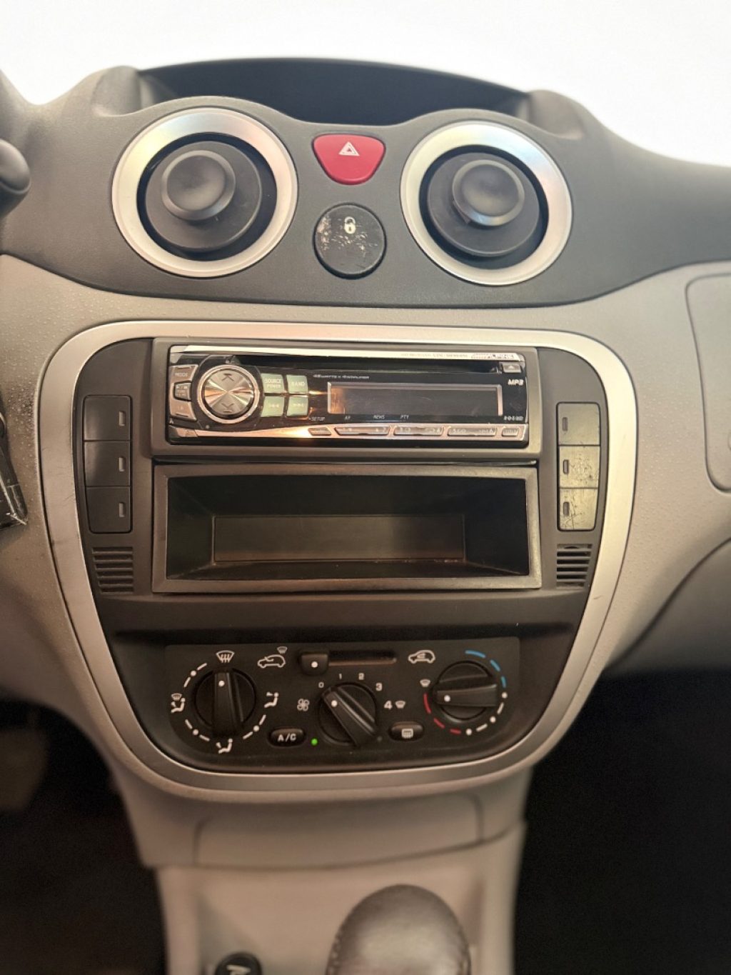 CITROEN C3 1.1 Cashmere - 4