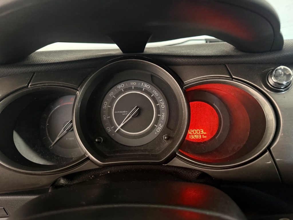 CITROEN C3 1.4 HDi 70 Exclusive - 5