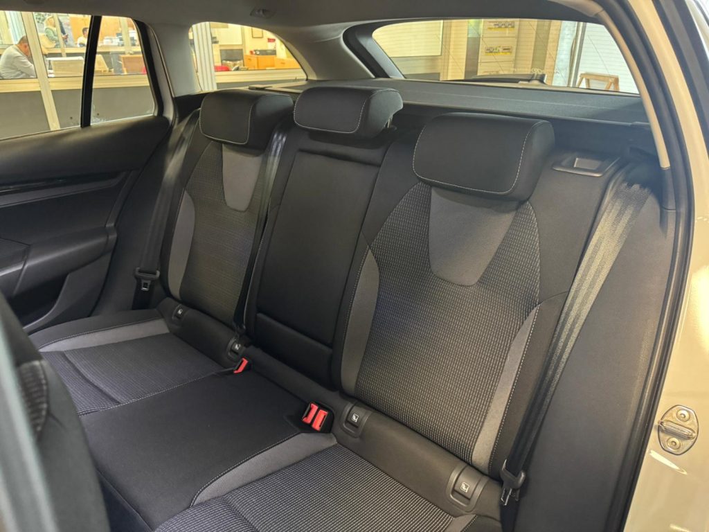 SKODA Octavia 1.0 e-TEC DSG Wagon Executive MILD HYBRID - 16