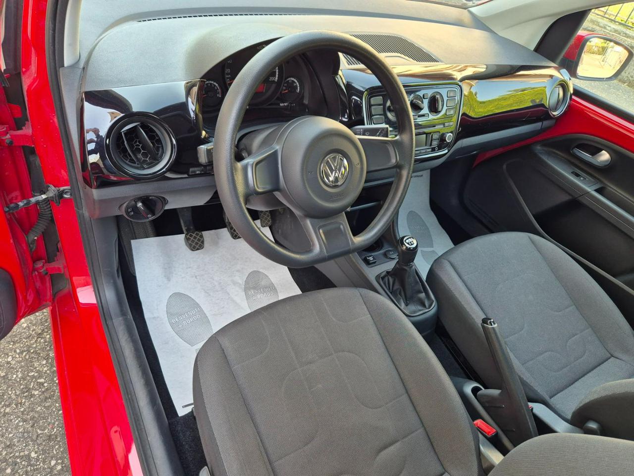 VOLKSWAGEN up! 1.0 5p. move up! - 10