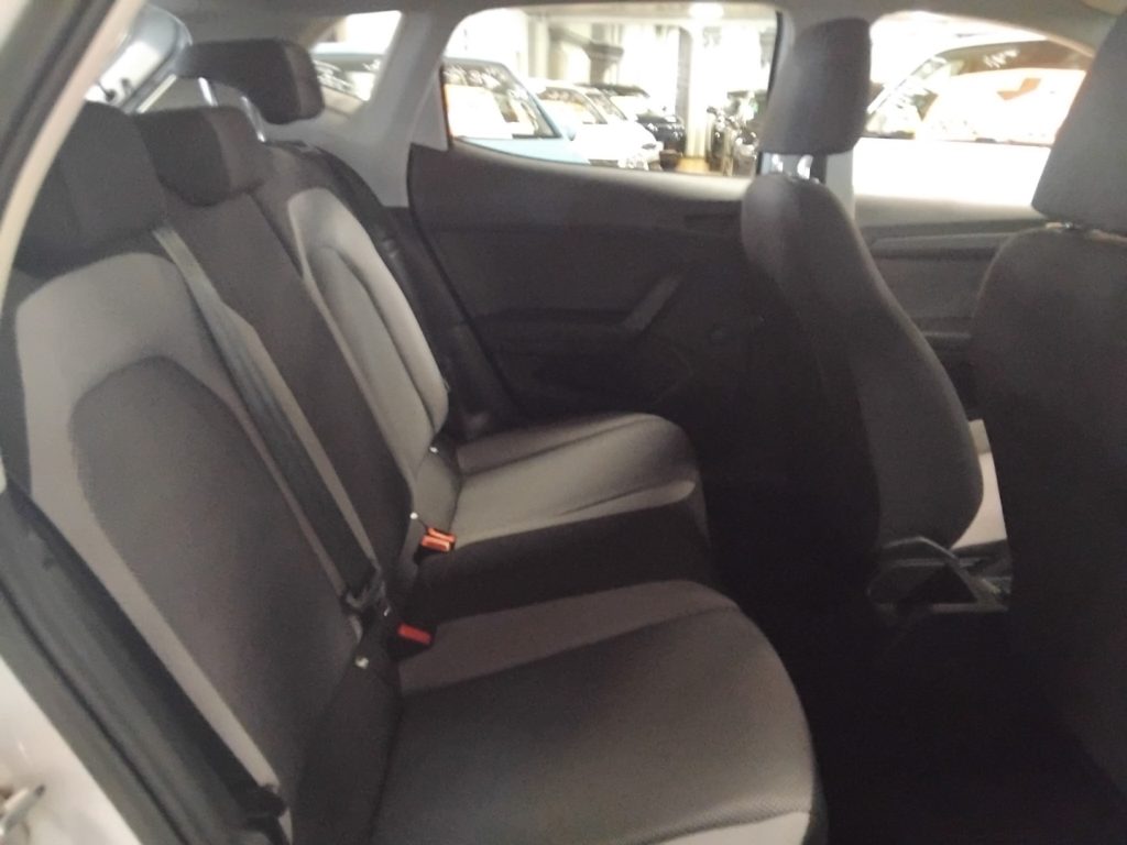 SEAT Ibiza 1.6 TDI 95 CV 5 porte Business NAVI - 11