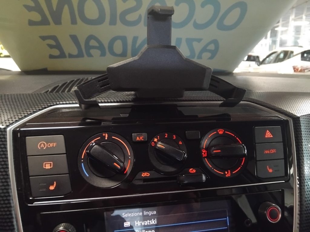VOLKSWAGEN up! 1.0 5p. EVO move up! - 18