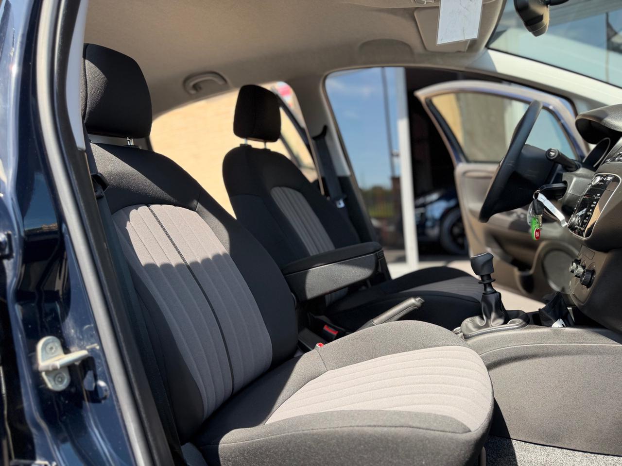 FIAT Punto 1.4 8V 5 porte Easypower Street (NESSUN VINCOLO) - 11