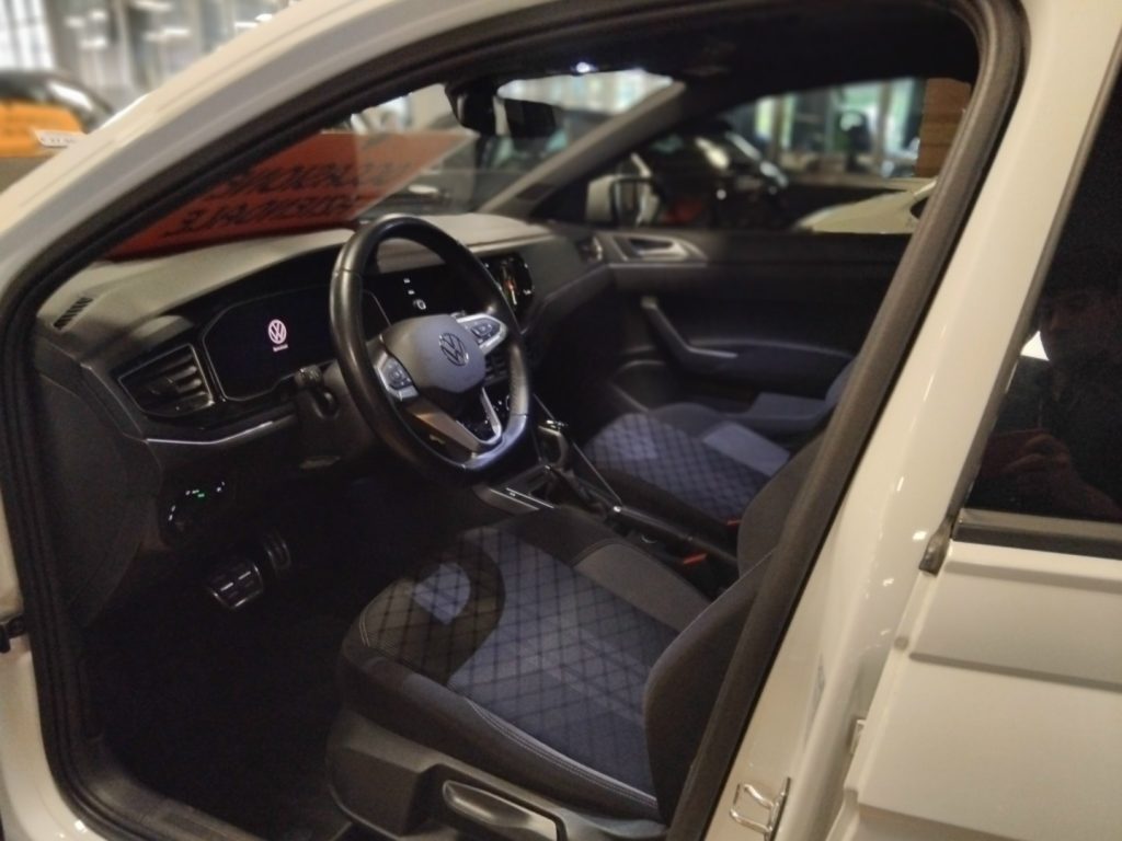 VOLKSWAGEN Taigo 1.0 TSI 110 CV DSG R-Line TETTO - 13