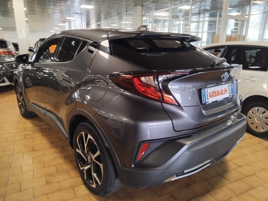 TOYOTA C-HR 2.0 Hybrid CVT business 18 - 4