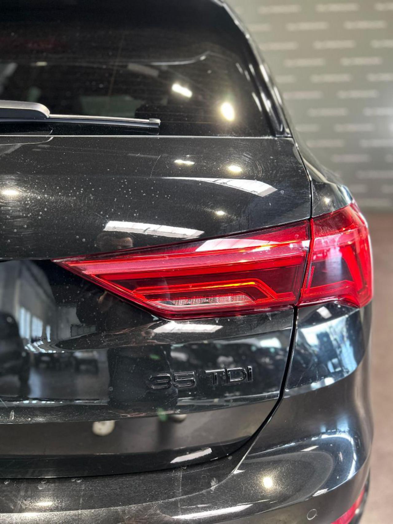 AUDI Q3 35 TDI S tronic Identity Black - 5