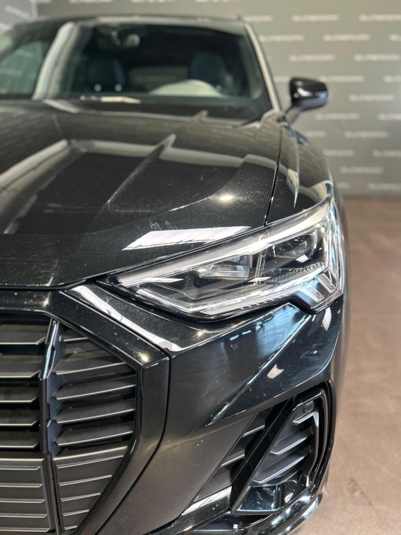 AUDI Q3 35 TDI S tronic Identity Black - 6